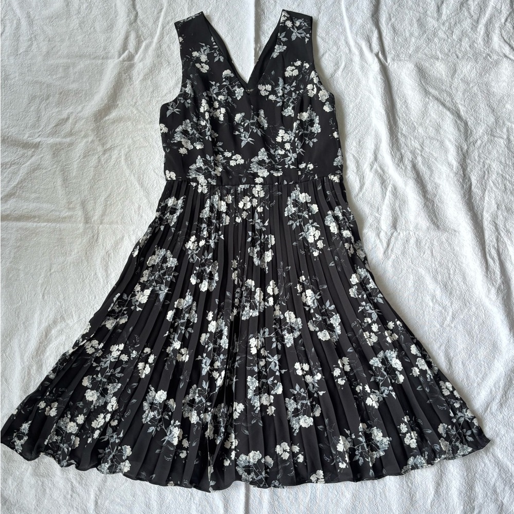 Banana Republic Black and White Floral Midi Dress